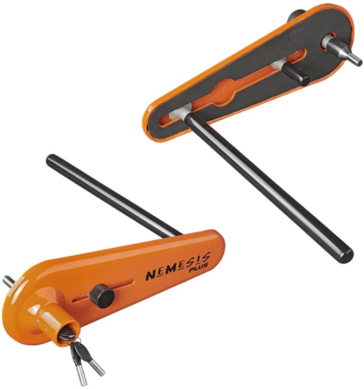 Nemesis Plus Radklemme SCM für Wohnmobile orange